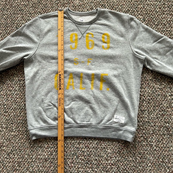 GAP Crew Neck Sweatshirt,  size L - Picture 6 of 8